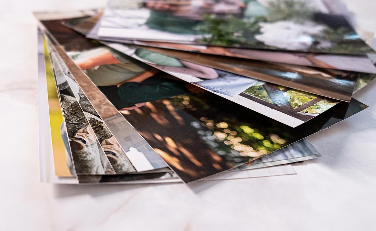Друк фотографій у Києві — глянцеві відбитки 10×15, 13×18 та A4 зі смартфона або камери
