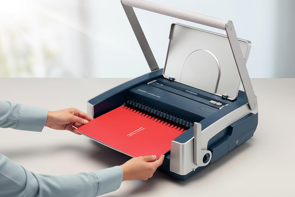 Брошурувальна машина — палітурка документа на пластикову пружину, Київ